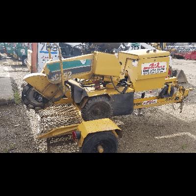 Rental store for stump ginder hydraulic wheeled sc252 in Central Valley